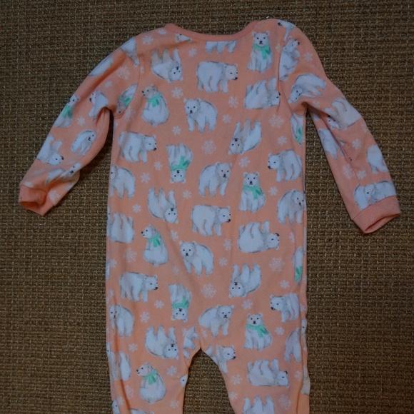 Girls Size 2T Carter's 1-piece Flannel Peach-Coloured PJs with Polar Bears - Picture 3 of 3